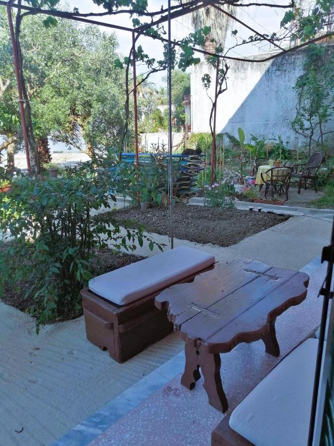 Vassia'S Beach Houses Benitses (Corfu) Exterior foto