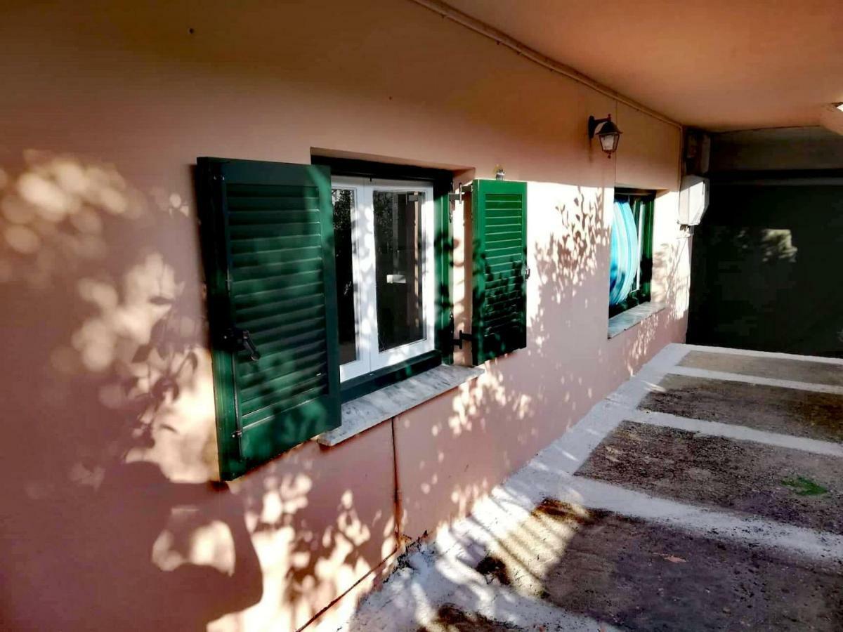 Vassia'S Beach Houses Benitses (Corfu) Exterior foto